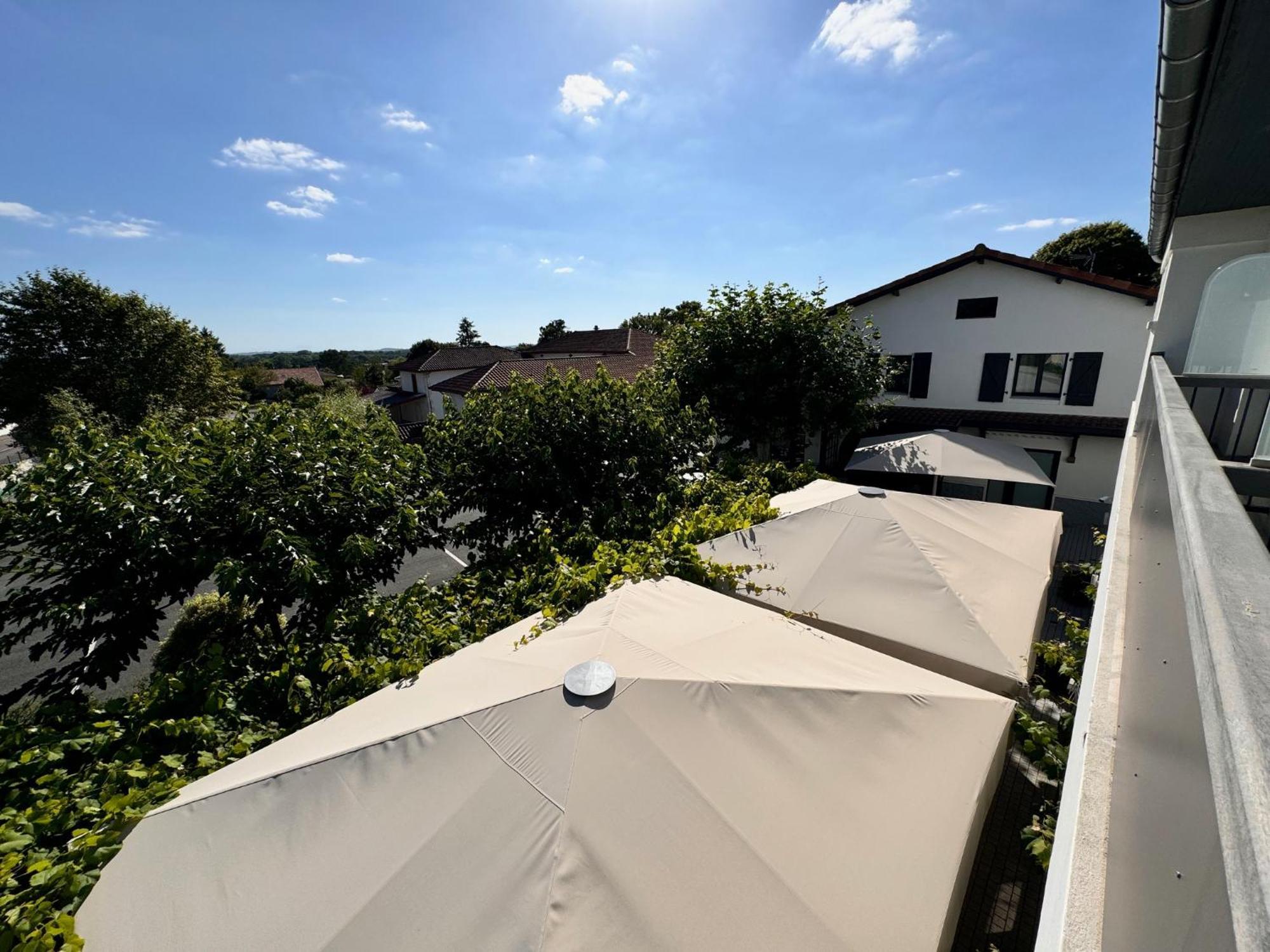 Logis Hotels Gnac E Pause Saint-Lon-Les-Mines Exterior photo